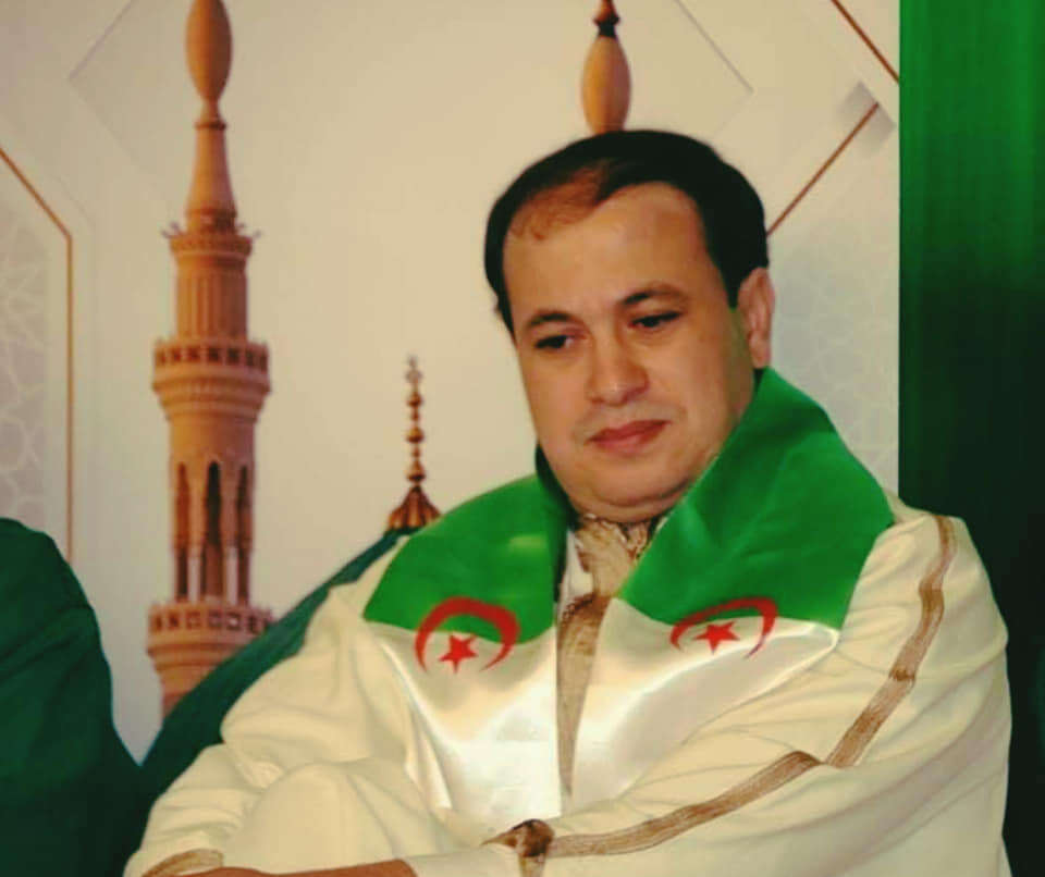 قال لا يمكن لأي كان أن يدعي أنه صاحب الفضل، الإعلامي بلال جعفر يؤكد لـ  “الموعد اليومي”: “تاج القرآن الكريم” عمل جماعي.. التجربة أبرزت مقرئين  جزائريين يتحصلون على جوائز دولية – الموعد