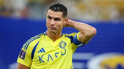 رونالدو يضع شروطاً للبقاء مع النصر