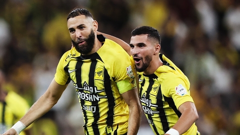 حسام عوار يعترف: لا أعتقد بأننا كنا سنفوز باللقب دون بنزيما