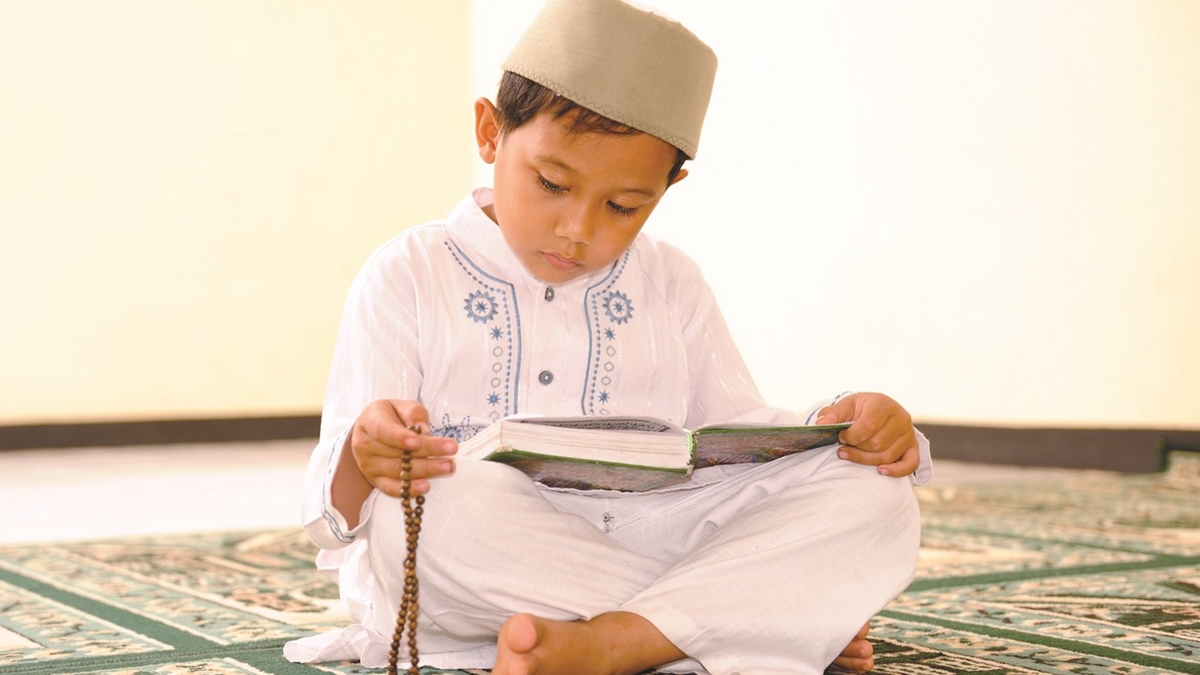 كيف تُنشئ ولدًا صالحًا ؟