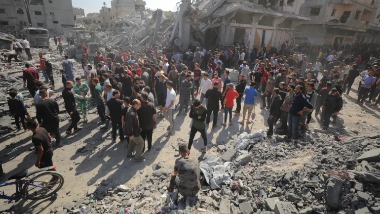 17 شهيدا بمجزرة في خان يونس والاحتلال يواصل خنق غزة بتجويع ممنهج