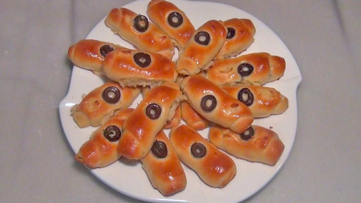 فطائر الزيتون الأسود