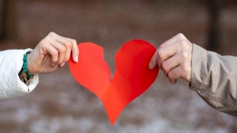 خطوات تُبعد عنك شبح الانفصال العاطفي عن زوجك