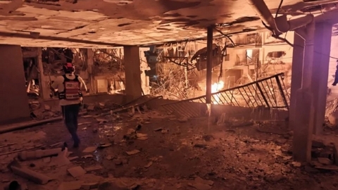 هجوم إيراني بالصواريخ والمسيّرات يضرب عمق الاحتلال: قتلى وأكثر من 200 إصابة