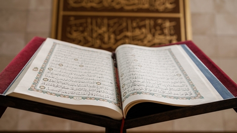 من هم أهلُ الدُّثورِ ؟