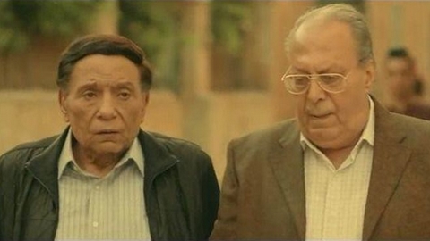 أسامة عباس يشيد باحترافية عادل إمام