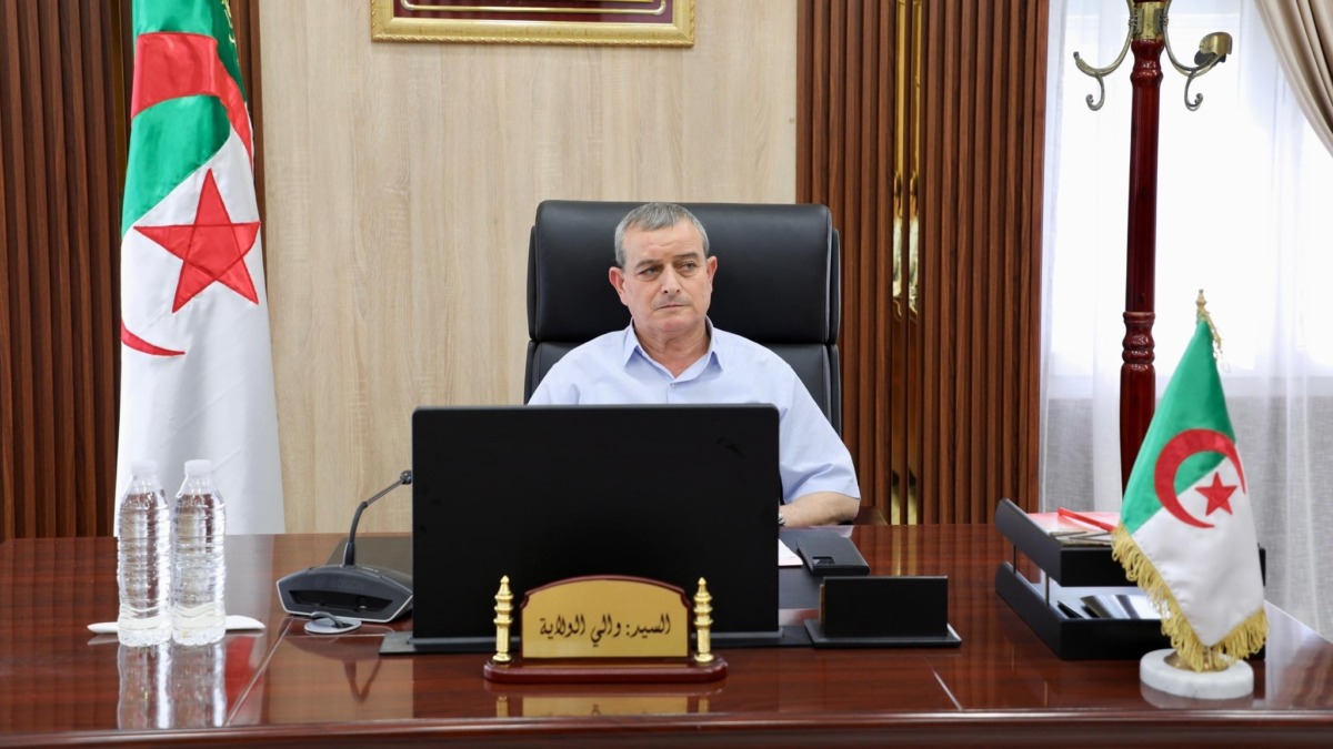 مستغانم.. منح ثمانية مشاريع استثمارية رخص استغلال استثنائية