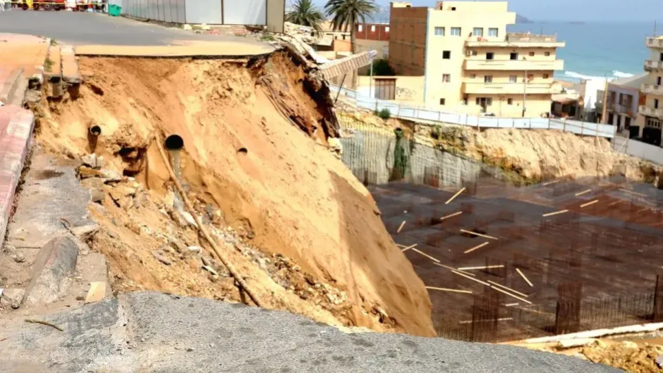 وهران.. اتخاذ عدة إجراءات اثر انزلاق للتربة بعين الترك