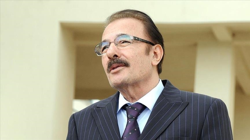 المطرب التركي الشهير فيردي طيفور متهم بالسرقة