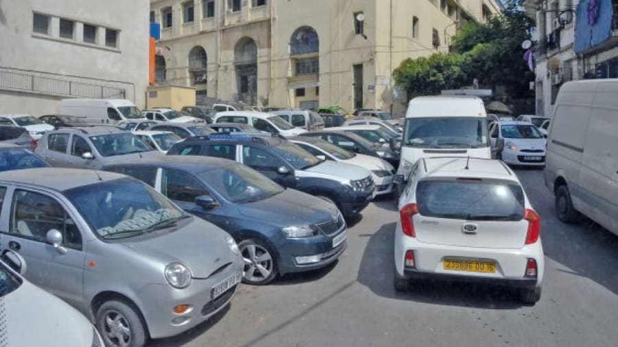 تنصيب لجنة مكافحة الركن العشوائي للسيارات ببراقي