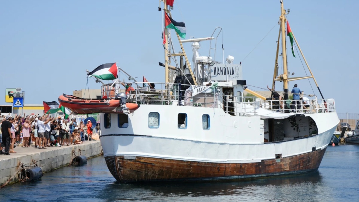 ناشطو “حنظلة” يضربون عن الطعام ويرفضون التوقيع للإفراج عنهم