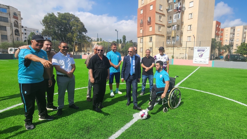 وضع ملعب كرة قدم بحي درقانة حيز الخدمة