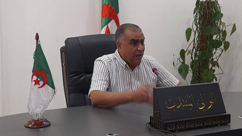 تنظيف جوانب المستثمرات الفلاحية بالكاليتوس