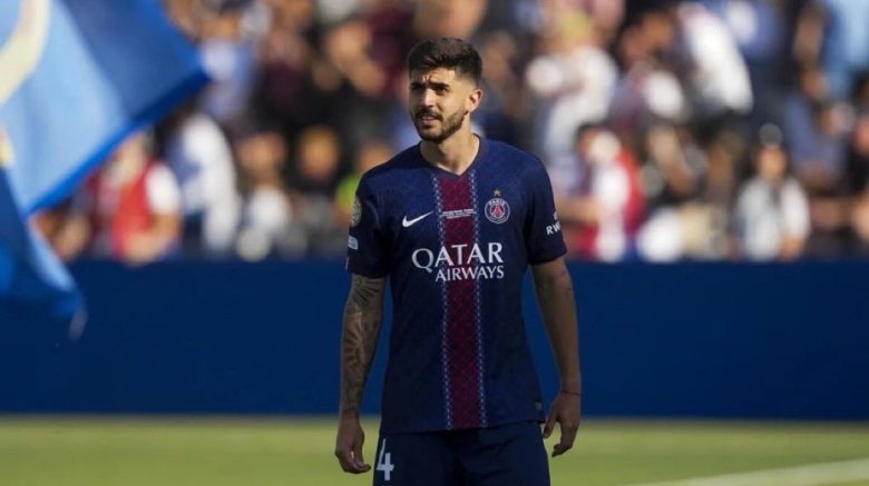 بيرالدو يفاجئ باريس بطلب الرحيل
