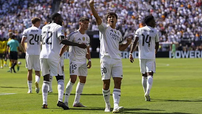 ريال مدريد يطالب بتأجيل مباراته الافتتاحية في الليغا