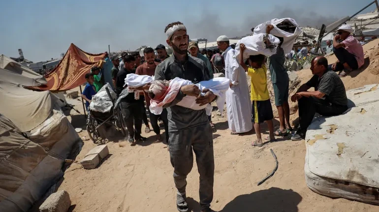 عشرات الشهداء بمجازر في غزة والمقاومة تقصف مواقع صهيونية