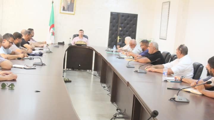 التحضير لموسمي الخريف والدخول المدرسي ببئر توتة