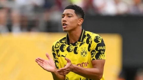 والد بيلينغهام يثير ضجة في دورتموند