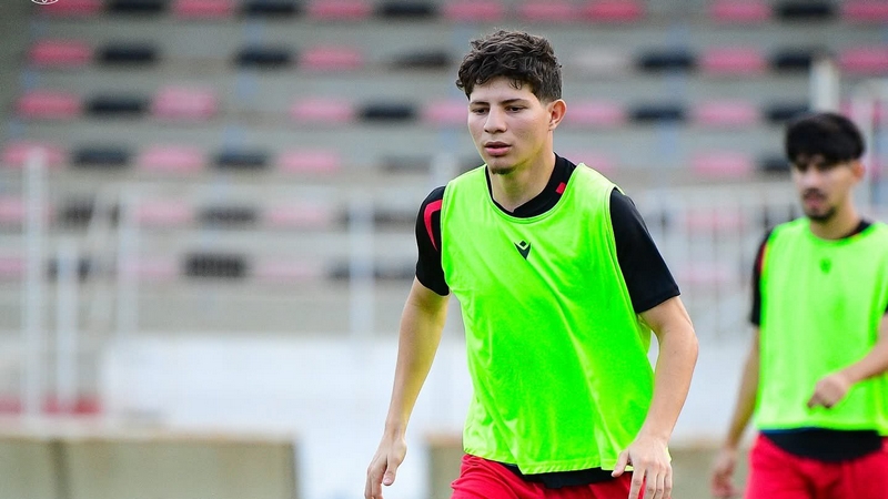عمر بولعراس خامس لاعب شاب ينضم للفريق الأول