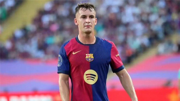 برشلونة يتمسك بكاسادو