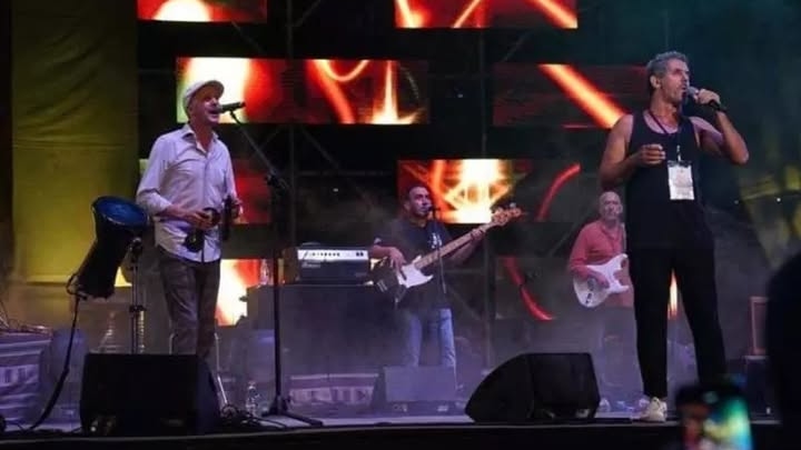سهرة الافتتاح بوقفة تضامنية مع الشعب الفلسطيني