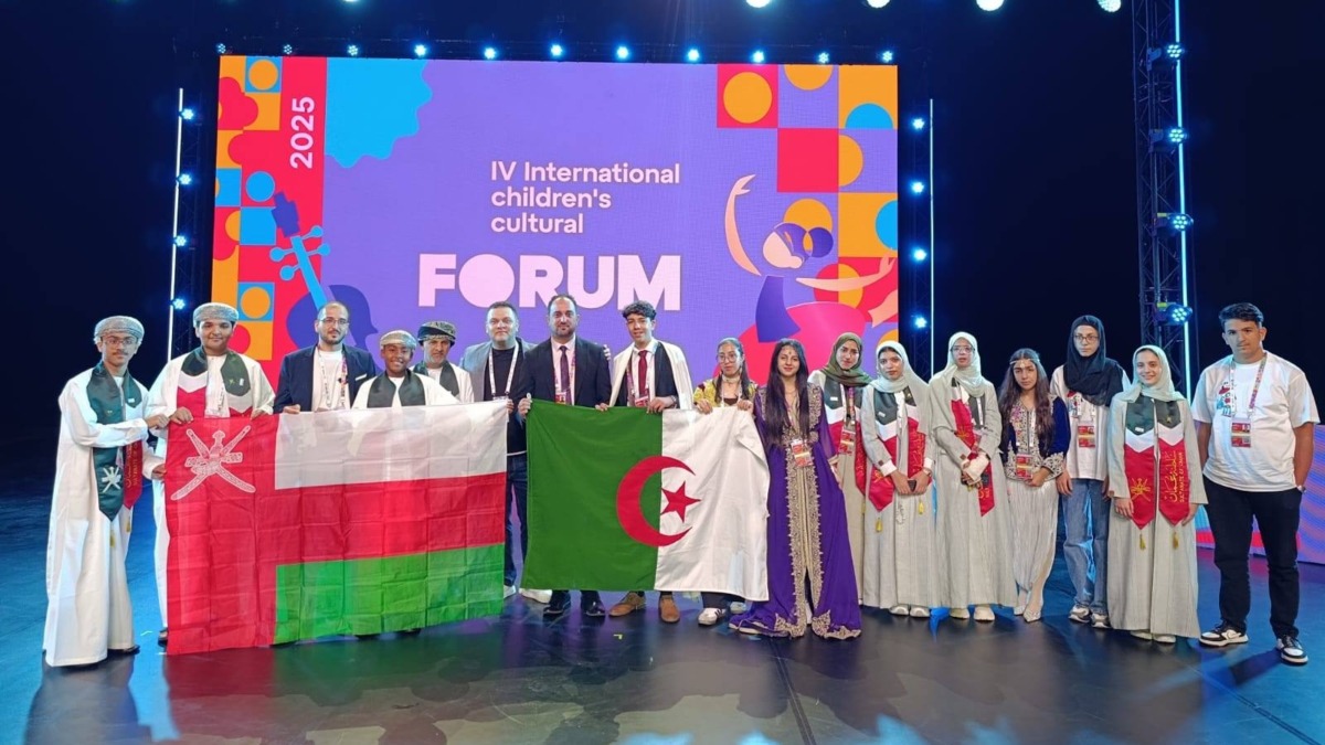 مبدعون جزائريون يتألقون في روسيا
