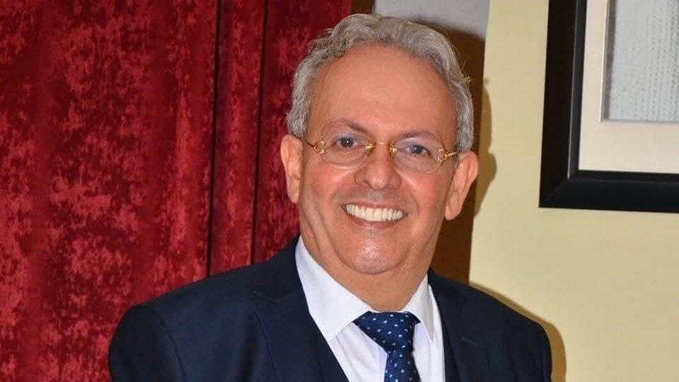 وزير الثقافة والفنون زوهير بللو لا يتأخر في زيارة الفنانين المرضى