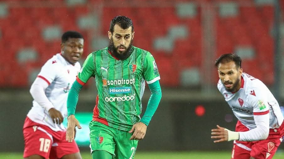 الانطلاقة الثلاثاء بمواجهة المولوديتين بالدويرة