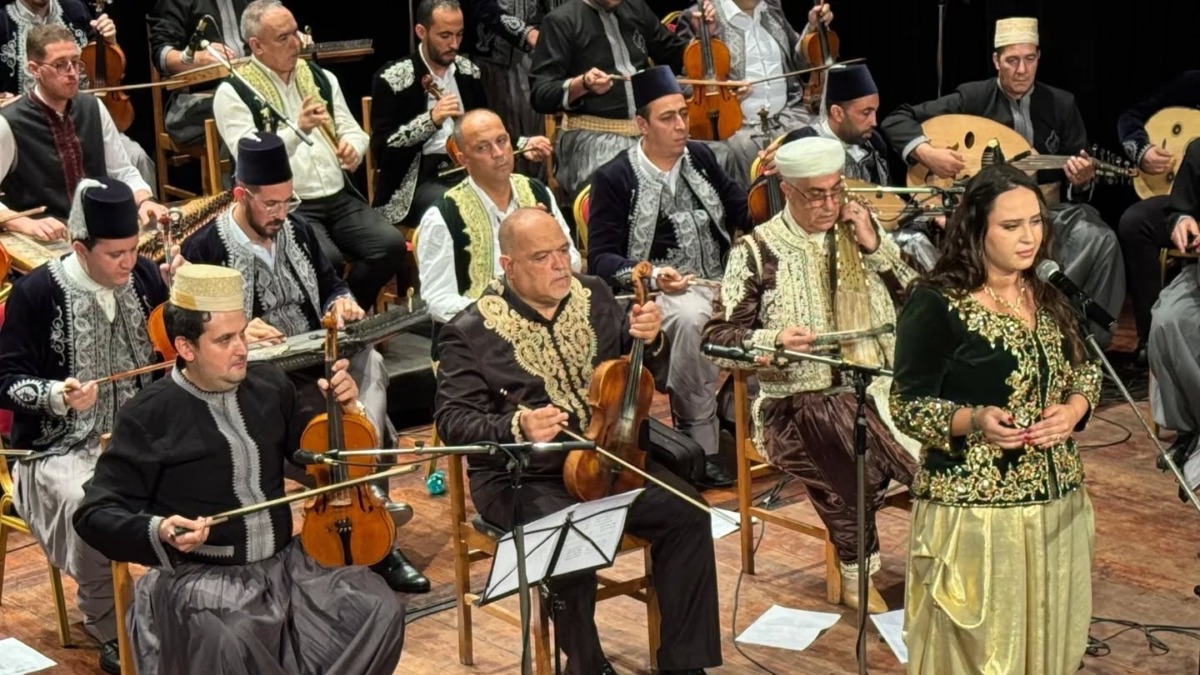 الفن الأندلسي الأصيل يعانق الباهية وهران