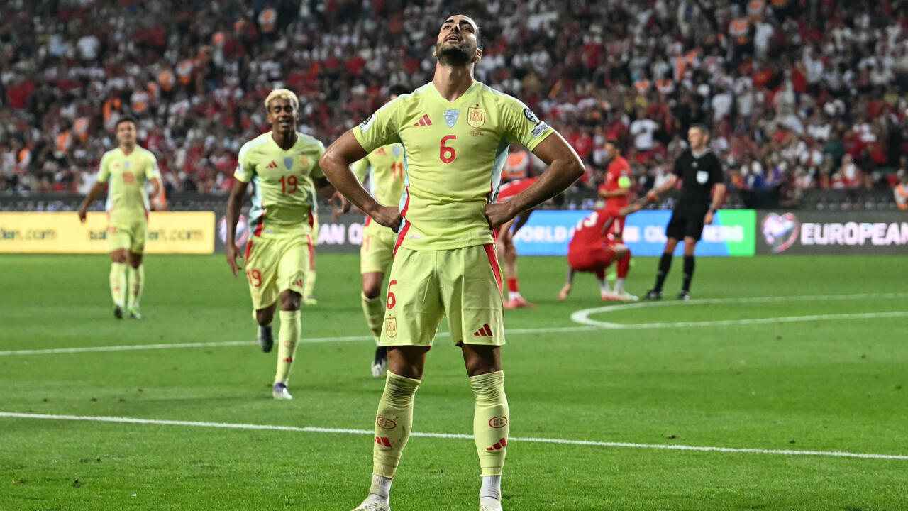 دي لا فوينتي بعد فوز إسبانيا الساحق على تركيا: سعيد برؤيتنا نتطور