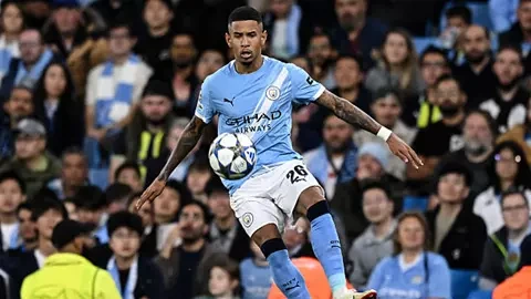 سافينيو يجدد تعاقده مع مانشستر سيتي