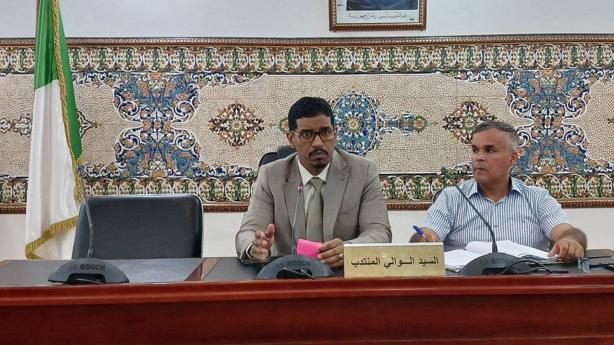 التعجيل بإصلاح تسربات المياه بأحياء الحراش
