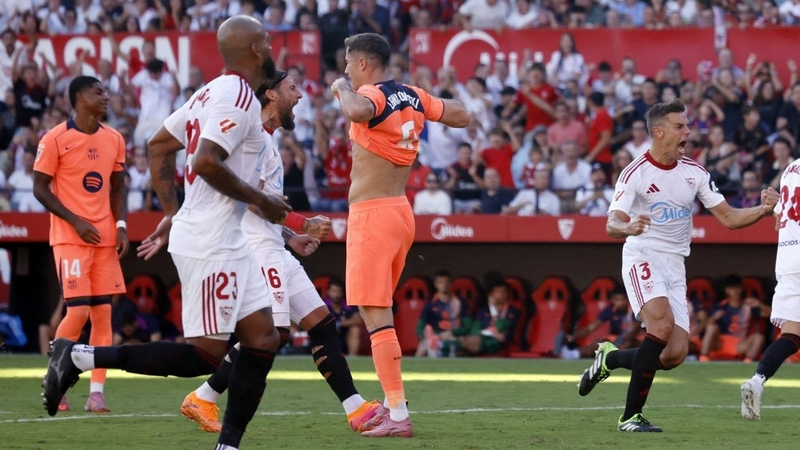 راؤول فاريلا: غرفة ملابس برشلونة فقدت شهيتها للفوز
