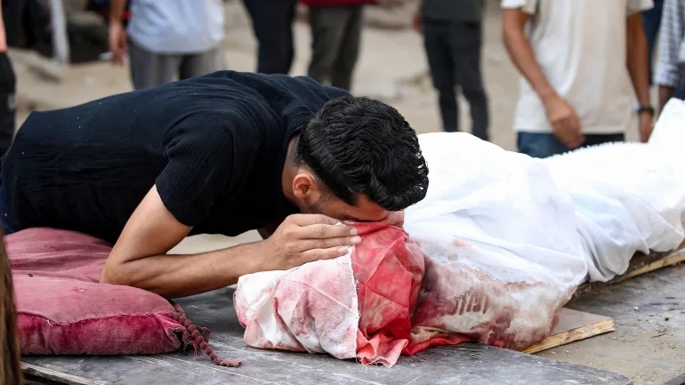 غزة تحصي مزيدا من شهداء في يوم آخر من الإبادة