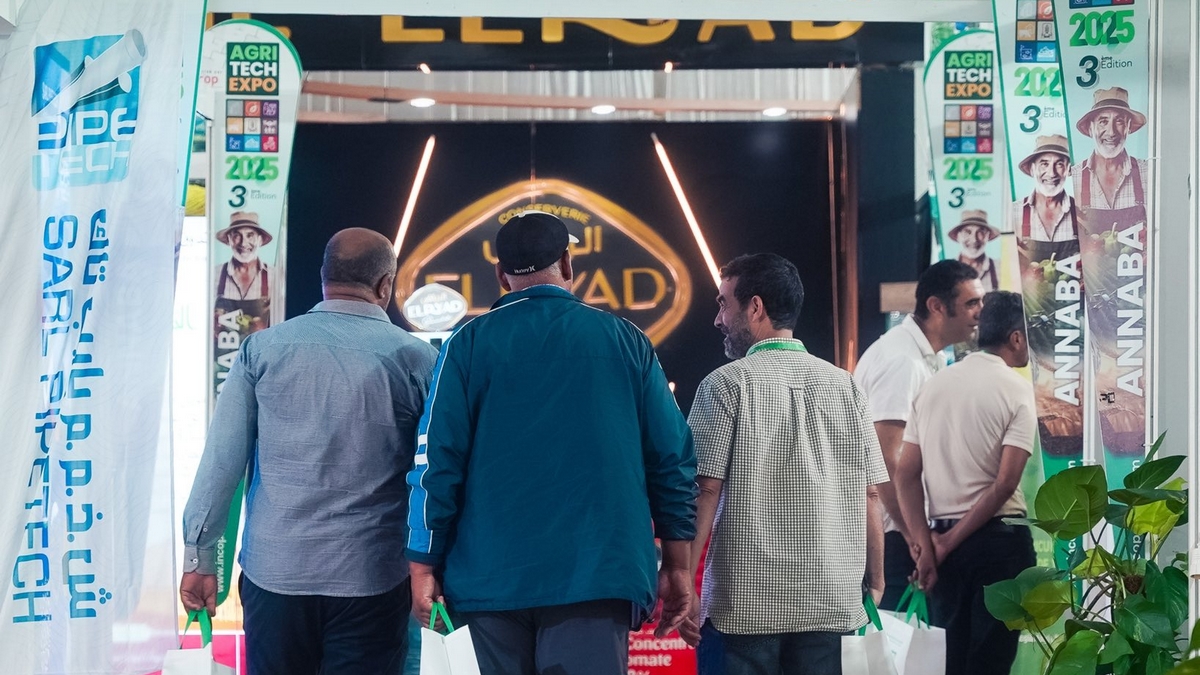 عنابة.. توافد أكثر من 12 ألف زائر على الصالون الدولي للاستثمار الفلاحي والتكنولوجيا